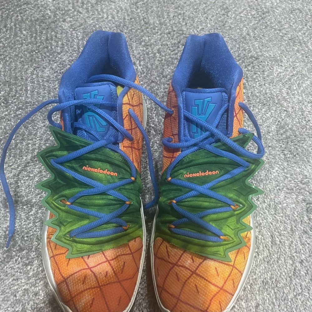Nike Kyrie 5 SpongeBobs size 11